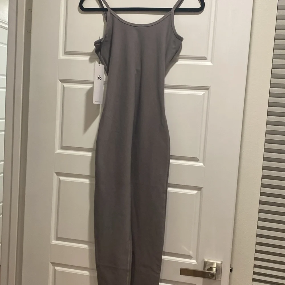 Alo yoga one and done onesie 

Color cool grey wash   Size small - Picture 3 of 4